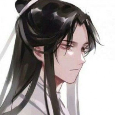 女子骑车被远光灯晃眼撞倒行人逃逸